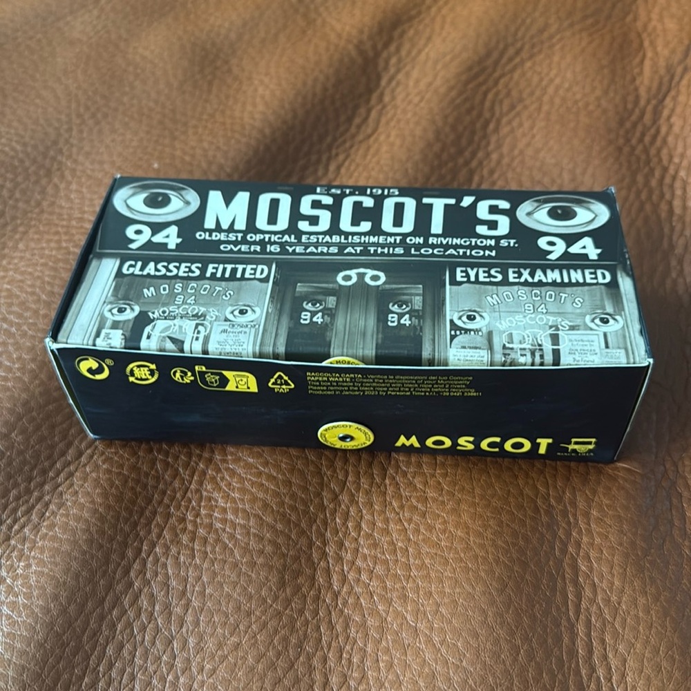 Moscot Lemtosh Fold - Black. Size 49-24-145